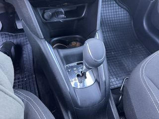 Peugeot 208 2015-thumb-25