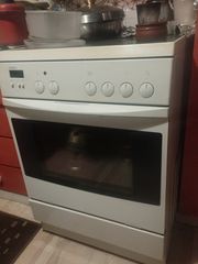Κουζίνα pitsos κεραμικές εστίες