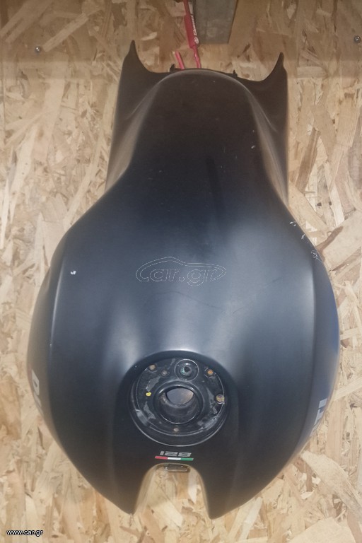 Ducati monster 821 τεποζιτο