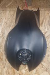 Ducati monster 821 τεποζιτο