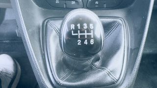 Ford Transit Connect 2018-thumb-16