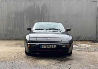 Porsche 944 1986-thumb-1