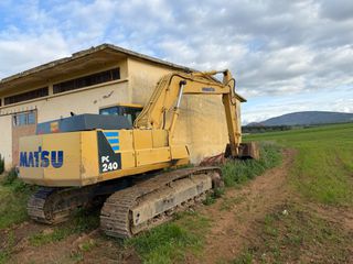 Εκσκαφέας Με Ερπύστριες Komatsu 1990 PC240NLC