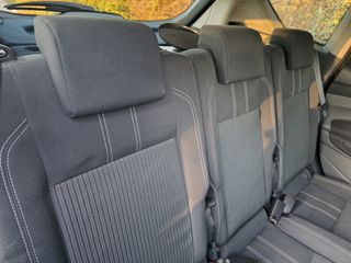 Ford C-Max 2011 TDCi MPV-thumb-27