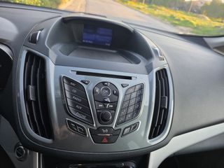 Ford C-Max 2011 TDCi MPV-thumb-18