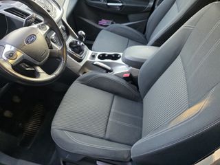 Ford C-Max 2011 TDCi MPV-thumb-22
