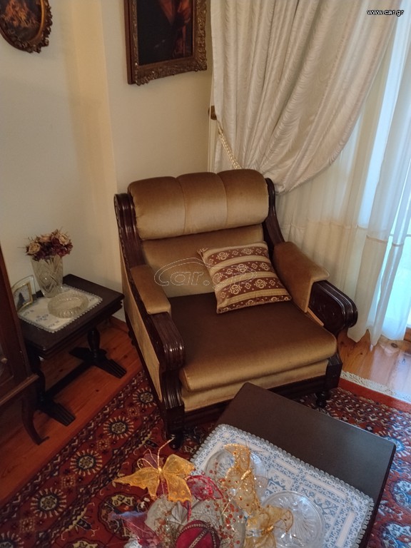 Σαλόνι μασίφ