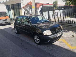 Renault Clio 2001-thumb-5