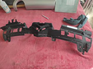 CITROEN C4 PICASSO 11-18 βάση στήριξης ΕΜΠ προφυλακτήρα 9654198680