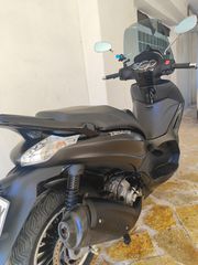Piaggio Beverly 300 2018 Police-thumb-13