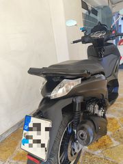 Piaggio Beverly 300 2018 Police-thumb-15