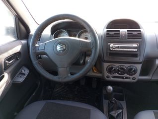 Suzuki Ignis 2004