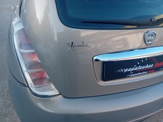Lancia Ypsilon 2009-thumb-8