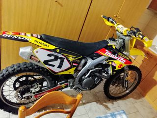 Suzuki RMZ 450 2010 FUEL INJECTION