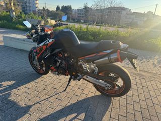 KTM 990 Super Duke 2012 Facelift-thumb-4
