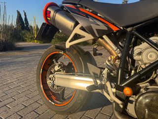 KTM 990 Super Duke 2012 Facelift-thumb-5