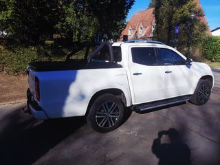 Mercedes-Benz X 250 2019-thumb-3