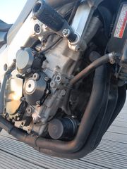 Suzuki GSX-R 750 2000 SRAD 750-thumb-7