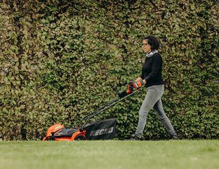 ECHO Μηχανή Γκαζόν Μπαταρίας 35cm, 40Lt Με 1 Μπαταρία & Φορτιστή (DLM-310/35P)