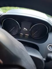 Jaguar E-Pace 2020-thumb-11