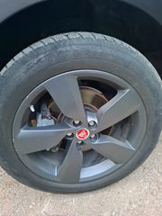Jaguar E-Pace 2020-thumb-13