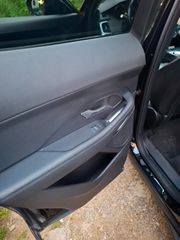 Jaguar E-Pace 2020-thumb-17