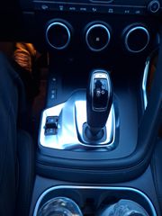 Jaguar E-Pace 2020-thumb-19