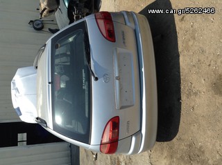 Toyota avensis-thumb-1