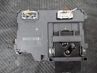 RENAULT CLIO 2018 CARD READER ΜΕ ΚΑΡΤΑ CONTINENTAL 285904740R