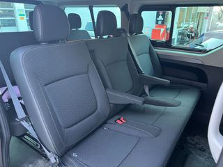 Opel Vivaro 2018 L2H1 BI-TURBO 145HP-thumb-8