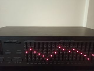 Ισοσταθμιστης yamaha eq 500-thumb-1