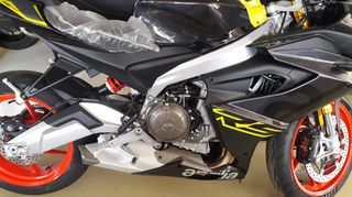Aprilia RS 660 2026 ΕΤΟΙΜΟΠΑΡΑΔΟΤΟ ATOKH ΧΡΗΜΑΤΟΔΟΤΗΣΗ DREAM RIDE GOLD-thumb-3