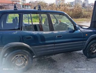 Toyota RAV 4 1999-thumb-1