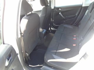 Peugeot 2008 2017 1.5 BLUEHDI 100 ALLURE-thumb-13