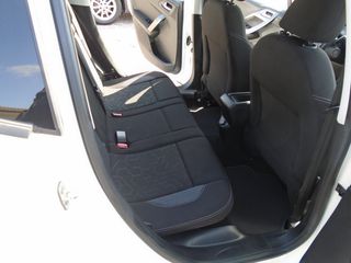 Peugeot 2008 2017 1.5 BLUEHDI 100 ALLURE-thumb-17