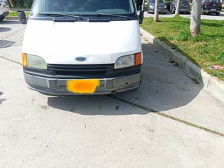 Κλούβα Ford 2000 Transit