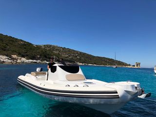 U Fanale Marine 2026 Altore 900 Cabin-thumb-9