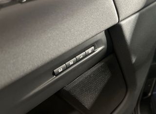 Land Rover Range Rover Evoque 2025 D200 R-DYN 5 YEAR GUARANTEE NEW MONDEL PANORAMA FULL EXTRA-thumb-30
