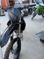 Yamaha YZ 450F 2022-thumb-2