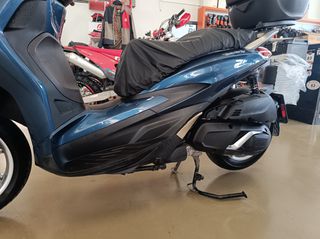 Piaggio Beverly 400 2024 HPE