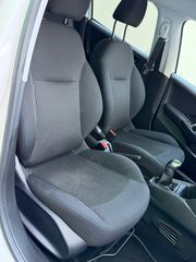 Peugeot 208 2019 1.2 PURETECH 82 ALLURE-thumb-10
