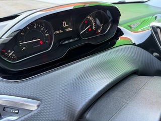 Peugeot 208 2019 1.2 PURETECH 82 ALLURE-thumb-15