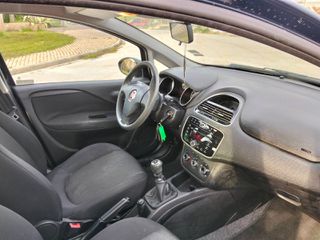 Fiat Punto 2016 1.4 8V Natural Power!-thumb-4