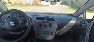 Seat Leon 2009 Leon 1400 tsi 125hp-thumb-1