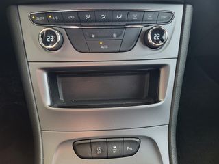 Opel Astra 2020 Edition 1.5lt Diesel S/S, 105hp-thumb-8