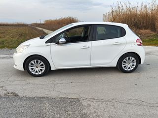 Peugeot 208 2013