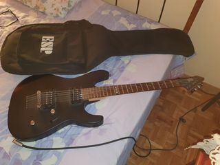 LTD/esp σαν καινούργια με καινούργιες χορδές
