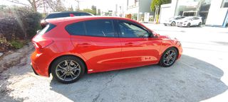 Ford Focus 2018 St line-thumb-7