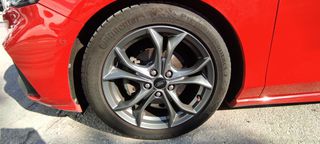 Ford Focus 2018 St line-thumb-10
