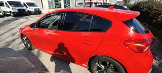 Ford Focus 2018 St line-thumb-17